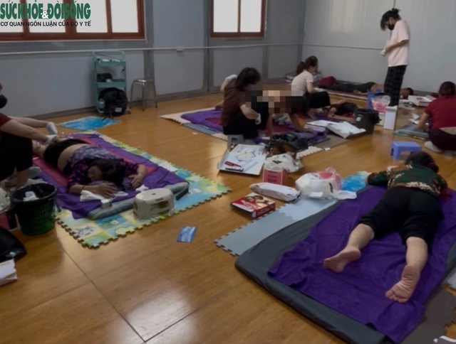 Cơ sở chữa 'bách bệnh' bằng 'giác hơi hút máu' ở Hà Nội bị phạt 45 triệu đồng- Ảnh 3. Cơ sở chữa 'bách bệnh' bằng 'giác hơi hút máu' ở Hà Nội bị phạt 45 triệu đồng- Ảnh 3.