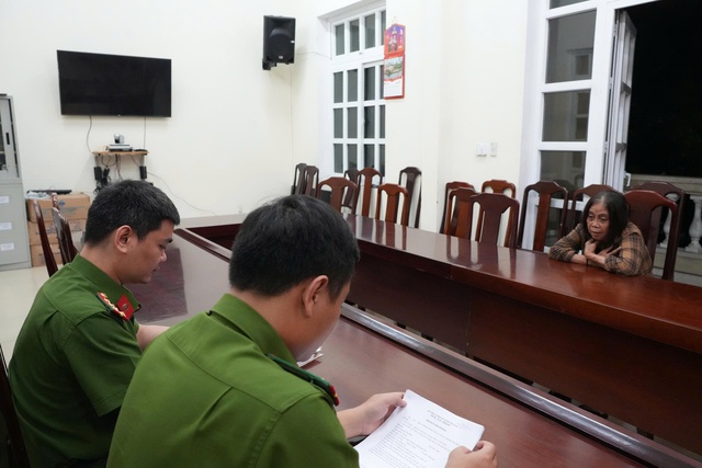 Đang bị khởi tố, 'nữ quái' từ Đà Nẵng ra Huế gây án- Ảnh 1. Đang bị khởi tố, 'nữ quái' từ Đà Nẵng ra Huế gây án- Ảnh 1.