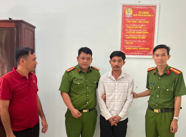 Lê Thanh Tuấn bị bắt tạm giam vì dùng điếu cày đánh bố ruột- Ảnh 2.