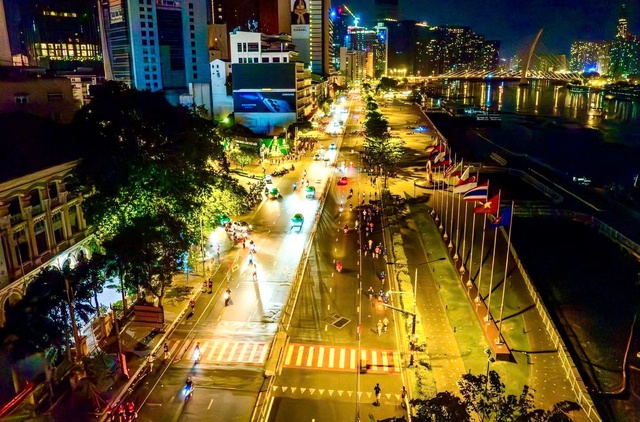 TPHCM cấm, hạn chế nhiều tuyến đường ở trung tâm để tổ chức giải chạy đêm- Ảnh 2.