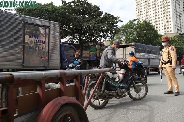 Quy định mới về chở hàng hóa trên ô tô, xe máy từ 1/7- Ảnh 1.