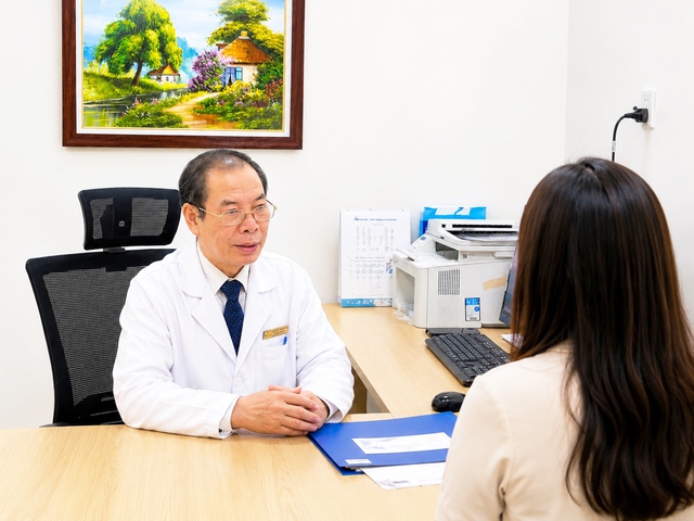 Vinmec Đà Nẵng loại bỏ thành công khối u to như thai 3 tháng gây biến dạng tử cung- Ảnh 2.