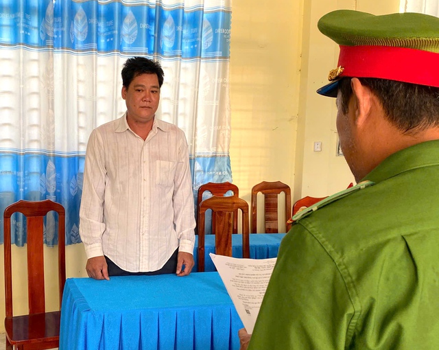 Khởi tố chủ cơ sở 'Văn Quý 7777' dùng ngô, đậu nành sản xuất cà phê giả- Ảnh 1. Khởi tố chủ cơ sở 'Văn Quý 7777' dùng ngô, đậu nành sản xuất cà phê giả- Ảnh 1.