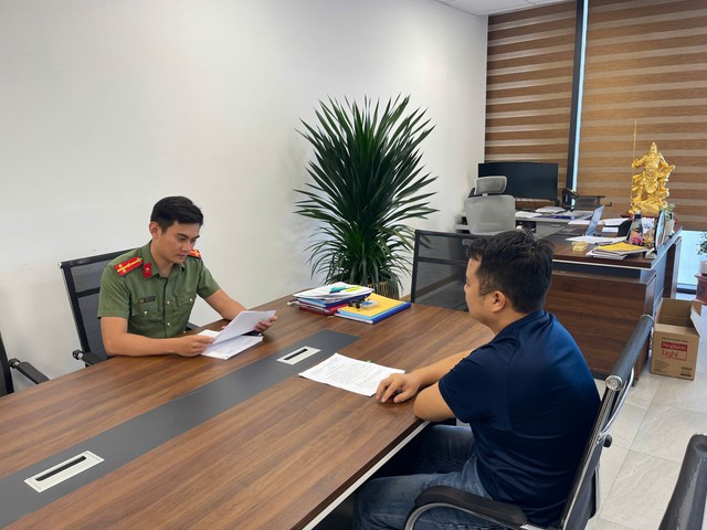 Phạt 100 triệu đồng doanh nghiệp quảng cáo rượu có nồng độ cồn trên 15 độ- Ảnh 1.