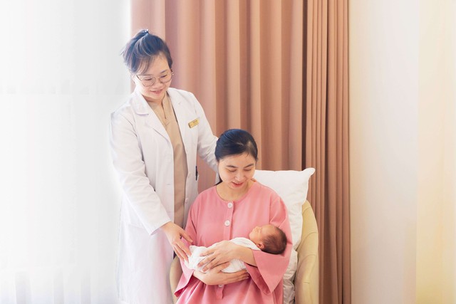 Gần 50 ngày Vinmec Smart City giữ thai cho sản phụ IVF giữa 'vòng vây' biến chứng- Ảnh 1.