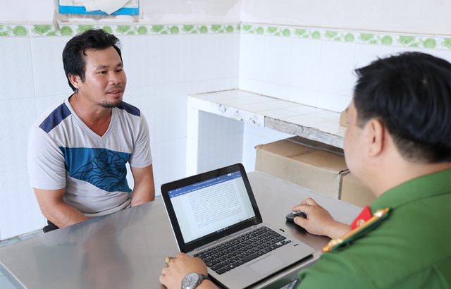 Bắt 2 đối tượng cưỡng đoạt hơn 1.619 tấn cá tra và hủy hoại tài sản- Ảnh 2. Bắt 2 đối tượng cưỡng đoạt hơn 1.619 tấn cá tra và hủy hoại tài sản- Ảnh 2.