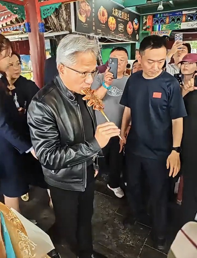 Món ăn Trung Quốc khiến ông chủ Nvidia 'phát ghiền' ngay từ lần thử đầu tiên- Ảnh 1.