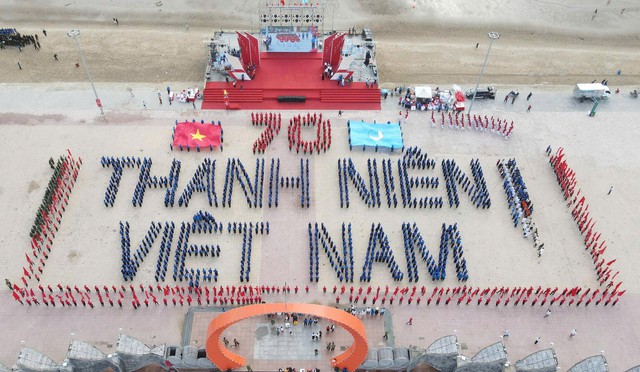 Khởi động 2 hành trình lớn 'Tôi yêu Tổ quốc tôi' và 'Thầy thuốc trẻ làm theo lời Bác'- Ảnh 5.