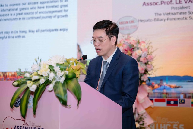 Giải pháp phẫu thuật lấy gan từ người hiến sống do chuyên gia Vinmec chia sẻ gây ấn tượng mạnh tại hội nghị quốc tế- Ảnh 2.