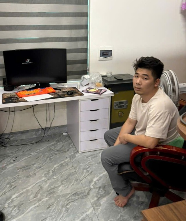 Thủ đoạn 'tráo hàng rồi Ship COD', 2 thanh niên lừa đảo gần 3 tỉ đồng- Ảnh 2. Thủ đoạn 'tráo hàng rồi Ship COD', 2 thanh niên lừa đảo gần 3 tỉ đồng- Ảnh 2.