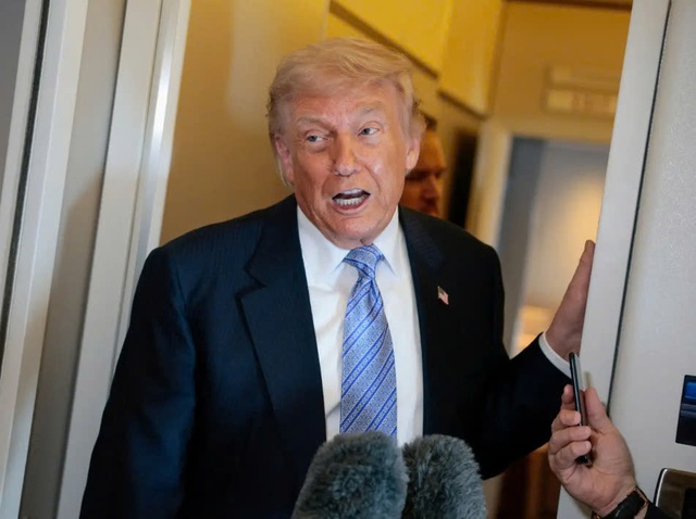 Ông Trump hoãn cuộc tấn công 'rất lớn' vào Iran trong 2-3 ngày- Ảnh 1.