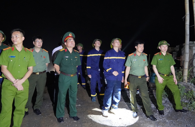 Cận cảnh hiện trường sạt tại mỏ đá ở Thanh Hoá làm 3 người tử vong- Ảnh 1.