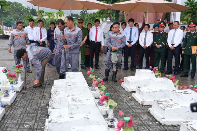 Lấy mẫu sinh phẩm hài cốt liệt sĩ chưa xác định được thông tin để trả lại tên cho các anh hùng- Ảnh 3.