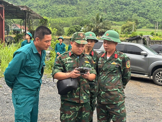 Cận cảnh hiện trường sạt tại mỏ đá ở Thanh Hoá làm 3 người tử vong- Ảnh 2.