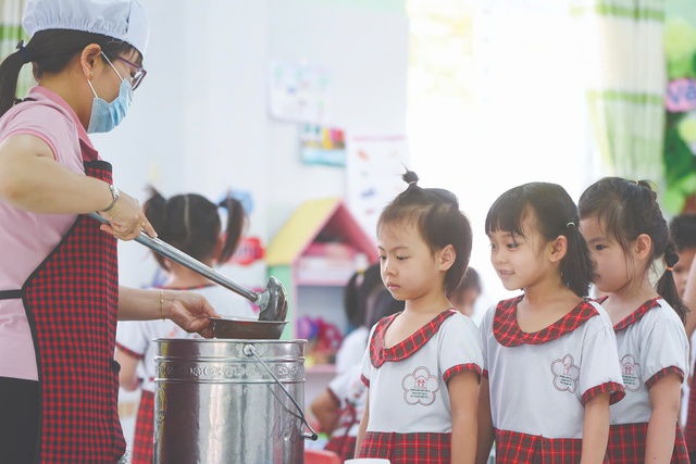 Xây dựng Luật Dinh dưỡng học đường: Cần sự đồng hành của doanh nghiệp ra sao?- Ảnh 1. Xây dựng Luật Dinh dưỡng học đường: Cần sự đồng hành của doanh nghiệp ra sao?- Ảnh 1.