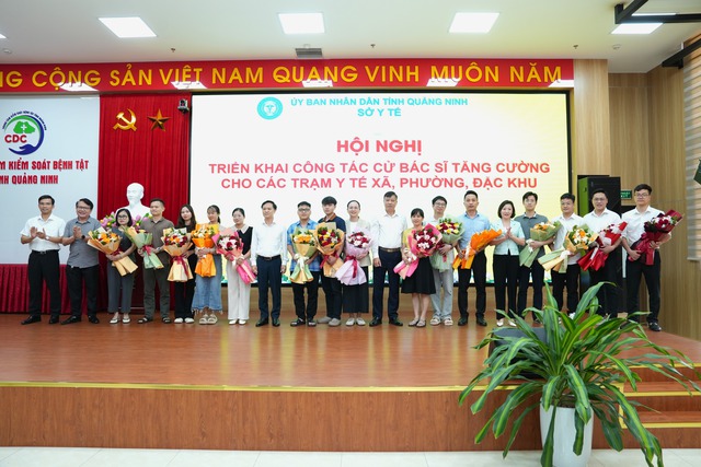 Quảng Ninh cử 113 bác sĩ tăng cường cho 39 trạm y tế xã, phường, đặc khu- Ảnh 2. Quảng Ninh cử 113 bác sĩ tăng cường cho 39 trạm y tế xã, phường, đặc khu- Ảnh 2.