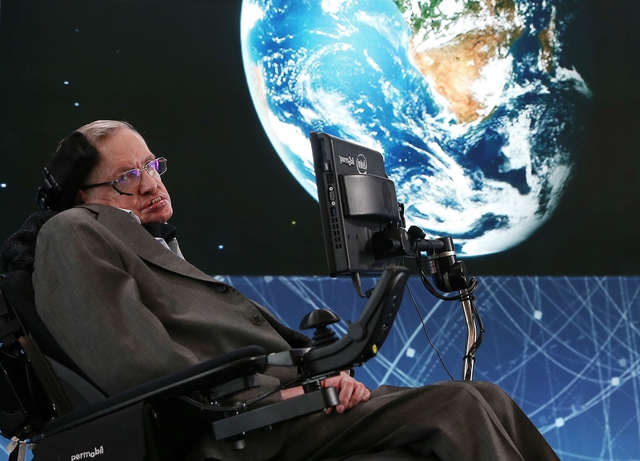 'Rùng mình' trước những tiên đoán đang dần thành sự thật Stephen Hawking- Ảnh 2.