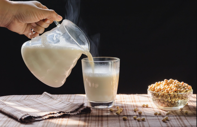 Ăn đậu nành giúp cải thiện khả năng tình dục ở phụ nữ mãn kinh- Ảnh 3.