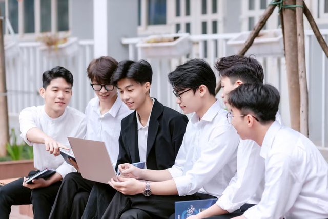 Học ngành điện hạt nhân được hỗ trợ 'khủng', cam kết có việc làm sau tốt nghiệp- Ảnh 1. Học ngành điện hạt nhân được hỗ trợ 'khủng', cam kết có việc làm sau tốt nghiệp- Ảnh 1.