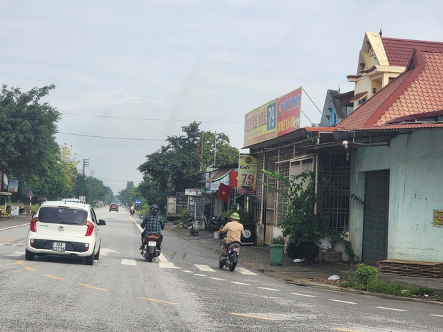 Vì sao 2 dự án giao thông trọng điểm kết nối Cảng hàng không Thọ Xuân vẫn chưa thể 'thông đường'?- Ảnh 6. Vì sao 2 dự án giao thông trọng điểm kết nối Cảng hàng không Thọ Xuân vẫn chưa thể 'thông đường'?- Ảnh 6.