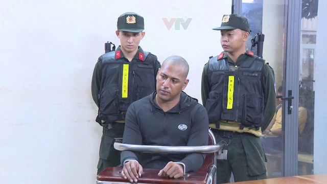 Bắt giữ hai nghi phạm bắn 2 người ngay trung tâm TPHCM- Ảnh 9. Bắt giữ hai nghi phạm bắn 2 người ngay trung tâm TPHCM- Ảnh 9.