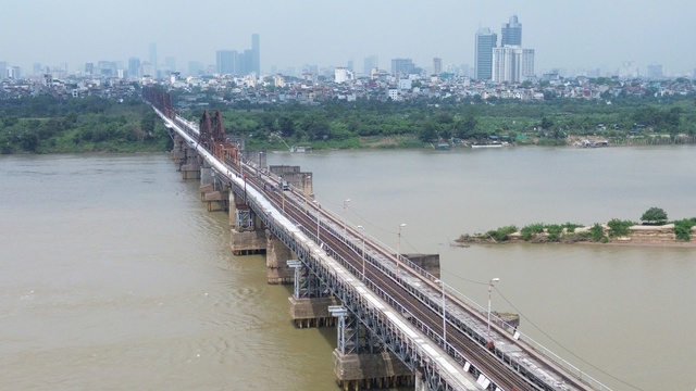 cầu long biên