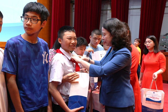 Phát động Tháng hành động vì trẻ em năm 2026: Chung tay xây dựng môi trường số an toàn cho trẻ- Ảnh 6.
