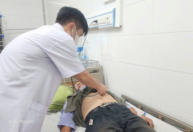 Chủ động phòng tránh say nắng, sốc nhiệt mùa nắng nóng- Ảnh 4. Chủ động phòng tránh say nắng, sốc nhiệt mùa nắng nóng- Ảnh 4.