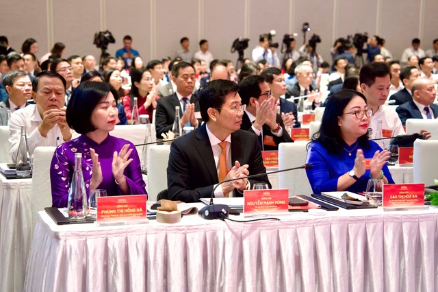 Chủ tịch Quốc hội: Hoạt động của HĐND nhiệm kỳ 2026-2031 phải gần dân, sát dân- Ảnh 3. Chủ tịch Quốc hội: Hoạt động của HĐND nhiệm kỳ 2026-2031 phải gần dân, sát dân- Ảnh 3.