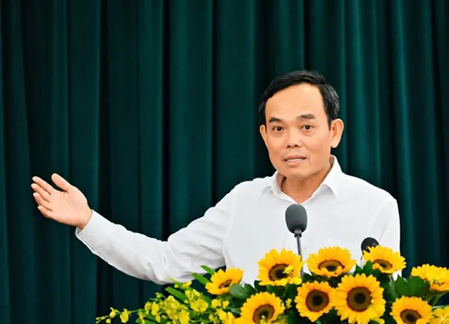 Bí thư Thành ủy TPHCM: Sẽ không 'cào bằng' biên chế giữa các địa phương- Ảnh 1.