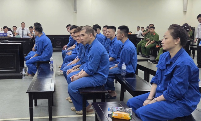 Nhóm đối tượng lập tài khoản 'Huấn Hoa Hồng' để lừa đảo vay tiền- Ảnh 1.