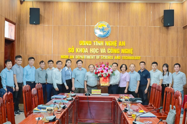 Kết quả tuyển chọn thực hiện đề tài 'Nghiên cứu xây dựng quy trình công nghệ chiết xuất hoạt chất sinh học sản xuất mỹ phẩm từ dược liệu bản địa Organic trên địa bàn tỉnh Nghệ An'- Ảnh 1.