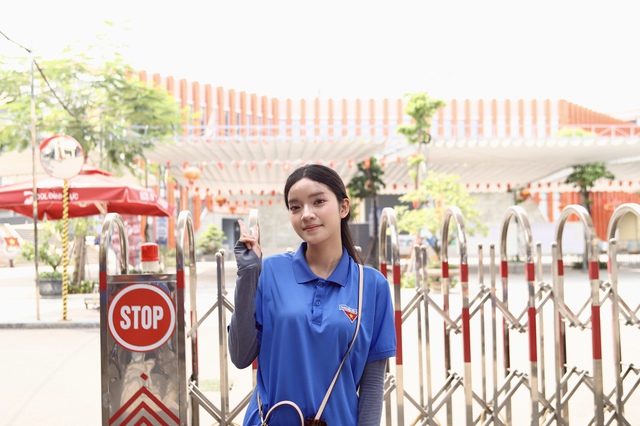 Chuyện những sĩ tử cũ tiếp sức sĩ tử mới tại kỳ thi vào lớp 10 ở Hà Nội- Ảnh 4.