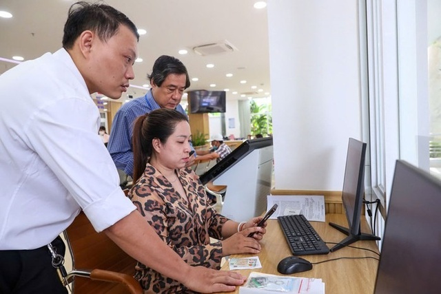 Công chức xin thôi việc theo nguyện vọng được hưởng chế độ gì?- Ảnh 1.