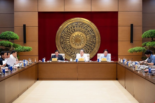 Chủ tịch Quốc hội: Tổng rà soát văn bản quy phạm pháp luật là cuộc 'tổng kiểm kê thể chế' lớn nhất từ trước đến nay- Ảnh 1.
