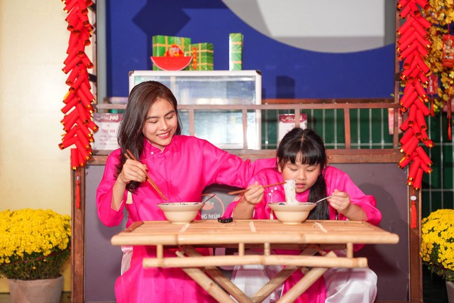 Diễn viên Vân Trang: 'Nuôi 4 con dạy tôi bớt cầu toàn, hiểu rằng dinh dưỡng không phải là cuộc chiến'- Ảnh 3.