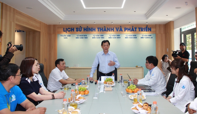 Thứ trưởng Bộ Y tế Nguyễn Tri Thức: 'Đừng để trẻ bị bạo hành rồi mới vào cuộc'- Ảnh 3.