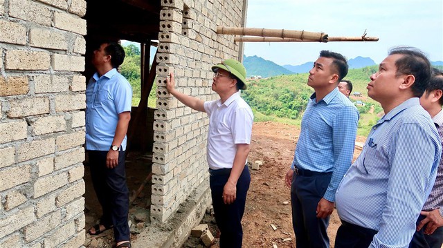 Nghệ An: Gần 100 hộ dân vùng sạt lở ở tâm lũ sắp có nhà mới trước mùa mưa bão- Ảnh 1.