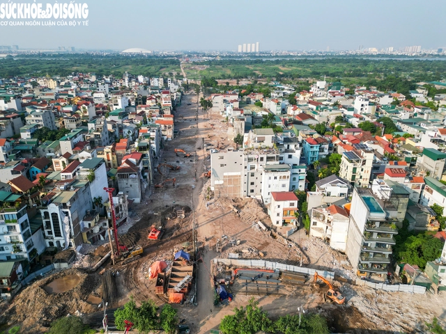 Phá dỡ loạt công trình tại phường Hồng Hà phục vụ thi công cầu Tứ Liên - Ảnh 6. Phá dỡ loạt công trình tại phường Hồng Hà phục vụ thi công cầu Tứ Liên - Ảnh 6.