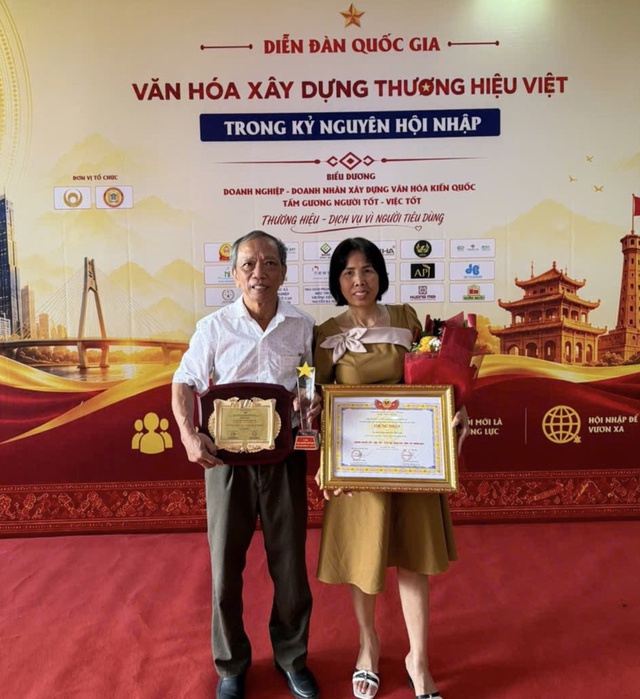 Thu hồi chứng nhận 'Gương người tốt, việc tốt trong công tác nhân đạo' của ông Nguyễn Tiến Nam- Ảnh 3. Thu hồi chứng nhận 'Gương người tốt, việc tốt trong công tác nhân đạo' của ông Nguyễn Tiến Nam- Ảnh 3.