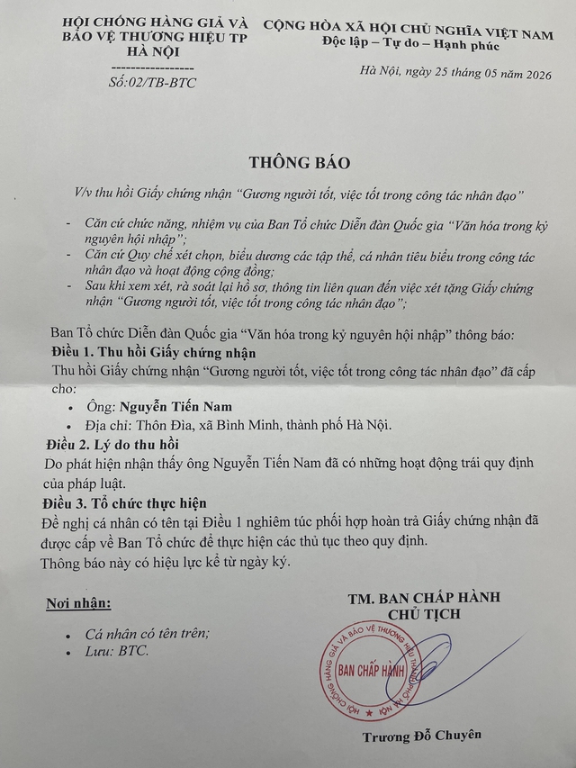 Thu hồi chứng nhận 'Gương người tốt, việc tốt trong công tác nhân đạo' của ông Nguyễn Tiến Nam- Ảnh 2. Thu hồi chứng nhận 'Gương người tốt, việc tốt trong công tác nhân đạo' của ông Nguyễn Tiến Nam- Ảnh 2.