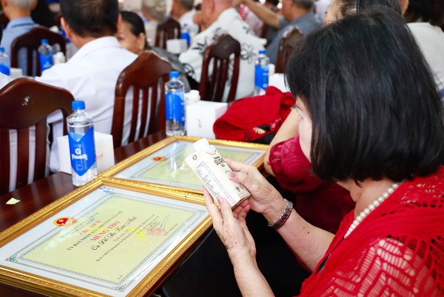 Vinamilk đón thế hệ 'đồng niên' tham quan nhà máy với lời hứa chăm sóc sức khỏe bằng dinh dưỡng chất lượng- Ảnh 7.