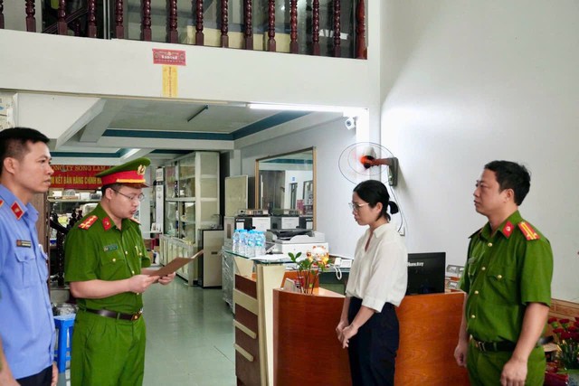 Lần đầu khởi tố hình sự vụ cài Windows, Office không bản quyền tại Việt Nam - Ảnh 1.