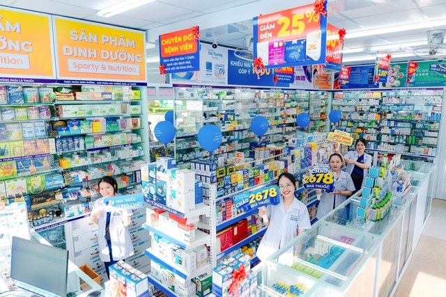 2.678 nhà thuốc trên toàn quốc - Dấu ấn gần một thập kỷ Long Châu vươn mình vì một Việt Nam khỏe mạnh- Ảnh 1. 2.678 nhà thuốc trên toàn quốc - Dấu ấn gần một thập kỷ Long Châu vươn mình vì một Việt Nam khỏe mạnh- Ảnh 1.