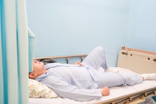 Nhiều người bị nhồi máu cơ tim ở tuổi dưới 50- Ảnh 3. Nhiều người bị nhồi máu cơ tim ở tuổi dưới 50- Ảnh 3.