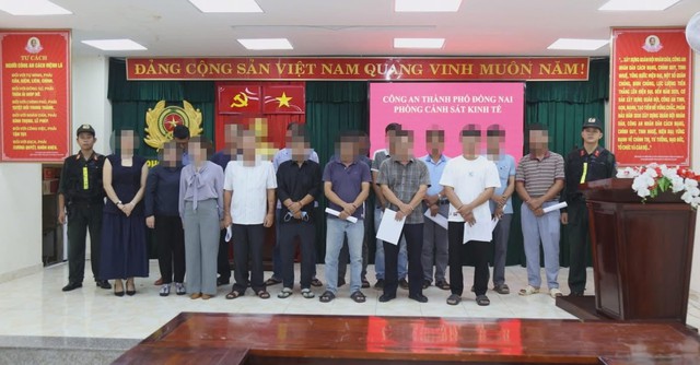 Hàng loạt kế toán bị bắt giữ liên quan đường dây mua bán hoá đơn- Ảnh 1. Hàng loạt kế toán bị bắt giữ liên quan đường dây mua bán hoá đơn- Ảnh 1.