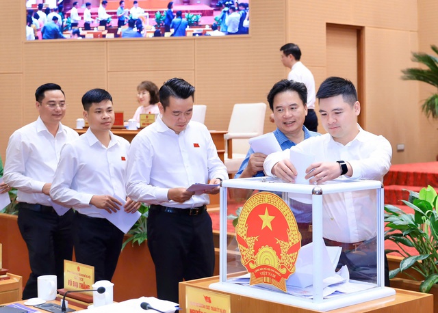 Hà Nội thông qua loạt chính sách đột phá phát triển y tế, hỗ trợ bác sĩ tới 20 triệu đồng/tháng- Ảnh 1. Hà Nội thông qua loạt chính sách đột phá phát triển y tế, hỗ trợ bác sĩ tới 20 triệu đồng/tháng- Ảnh 1.