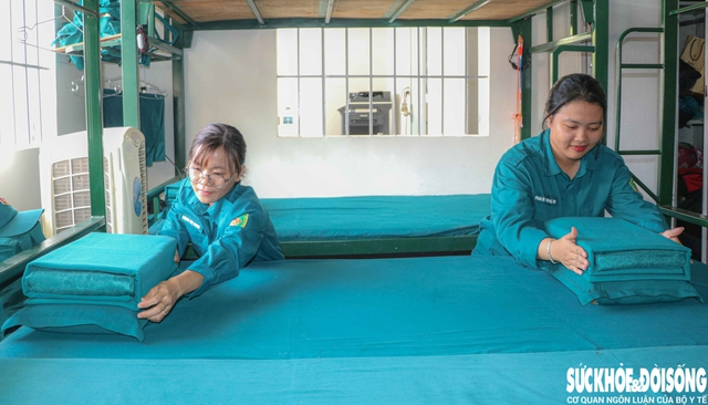 Những 'bóng hồng sao vuông' giỏi thao trường, đảm việc bếp núc- Ảnh 4. Những 'bóng hồng sao vuông' giỏi thao trường, đảm việc bếp núc- Ảnh 4.