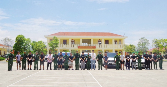 Triệt phá đường dây tổ chức xuất cảnh trái phép cho người Trung Quốc năm 2026 - Ảnh 1. Triệt phá đường dây tổ chức xuất cảnh trái phép cho người Trung Quốc năm 2026 - Ảnh 1.