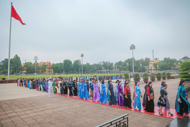 Khai mạc Đại hội Phụ nữ toàn quốc lần thứ XIV - Ảnh 2.